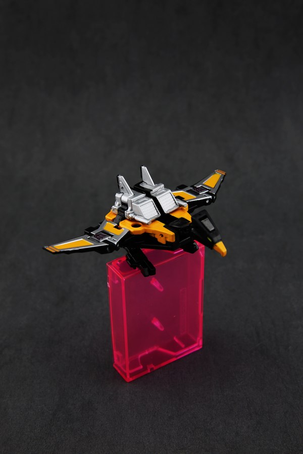 Transformers Masterpiece MP 16 Frenzy And Buzzsaw BIGGER In Hand Image  (23 of 25)